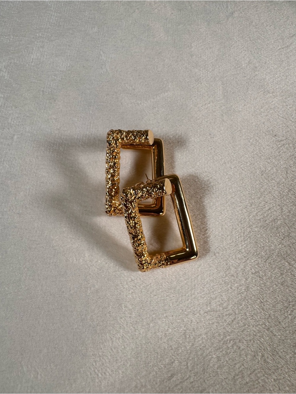 18k solid Gold Rectangular Hoop Earrings - Picture 5 of 8